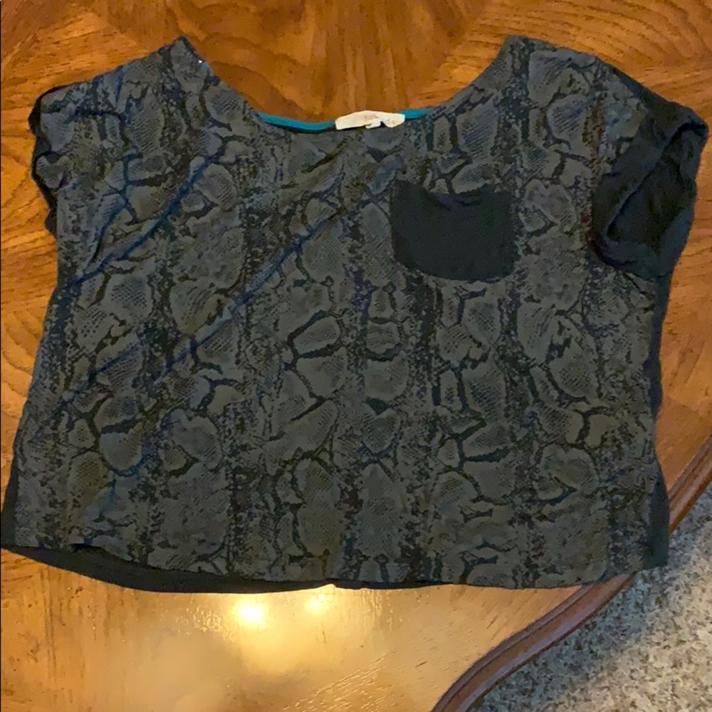 Cropped animal print shirt